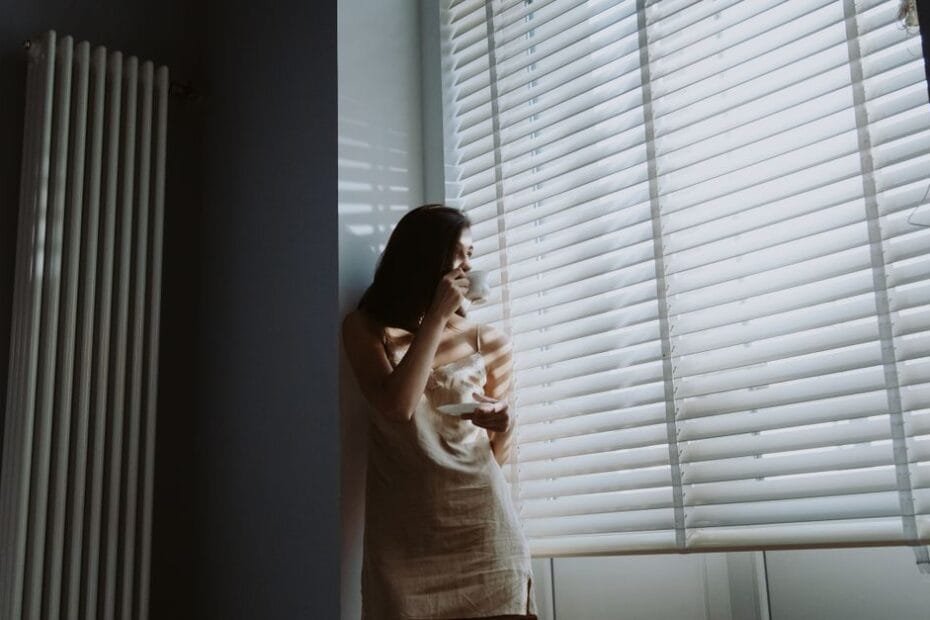 Calm morning self-care routine
